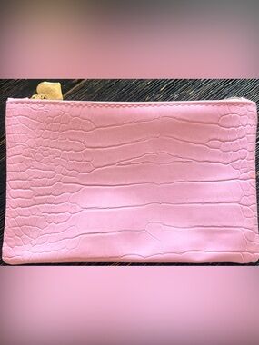 Women’s Pink Croc-Embossed Tote Bag